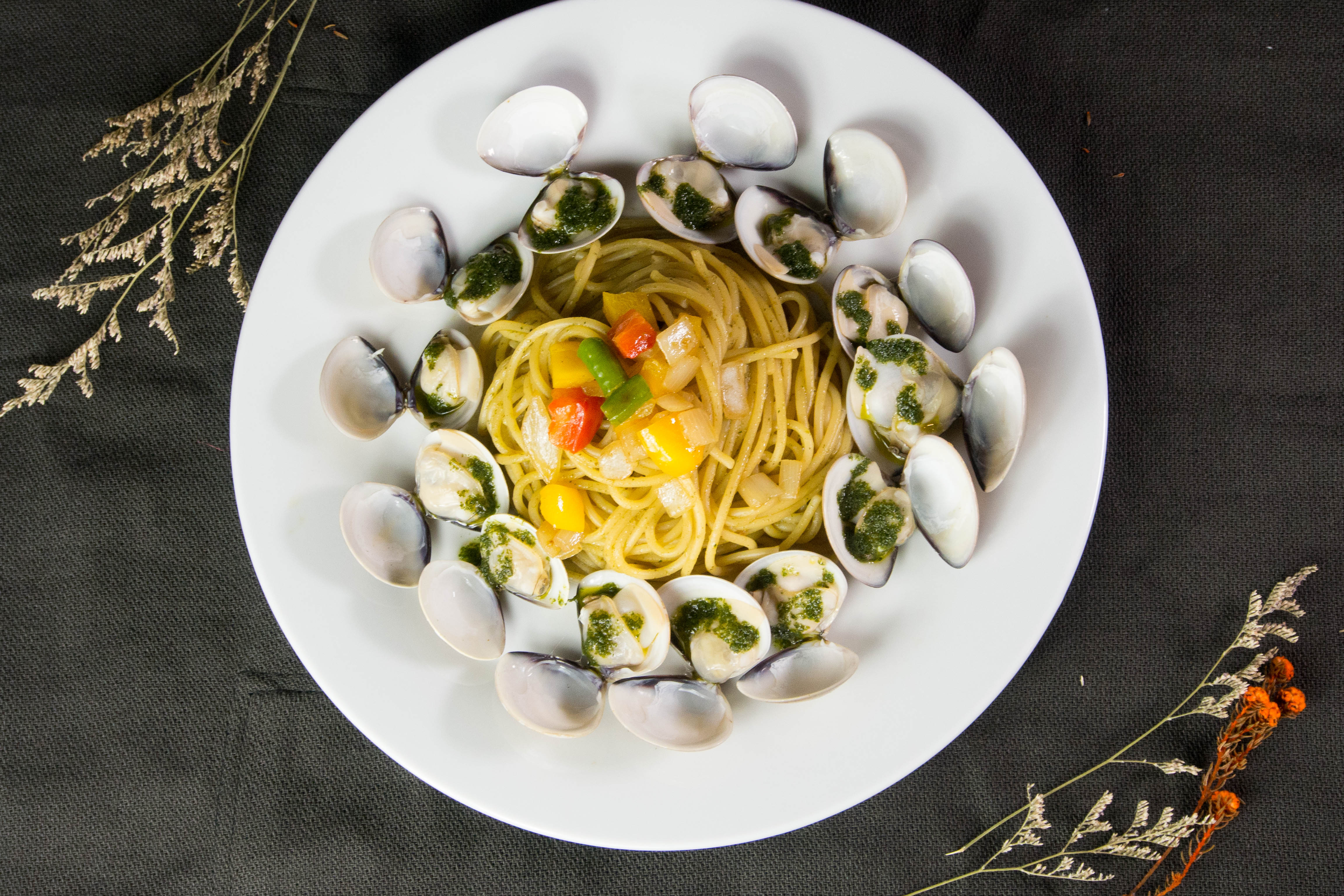 三杯青醬蛤蜊台胃義麵